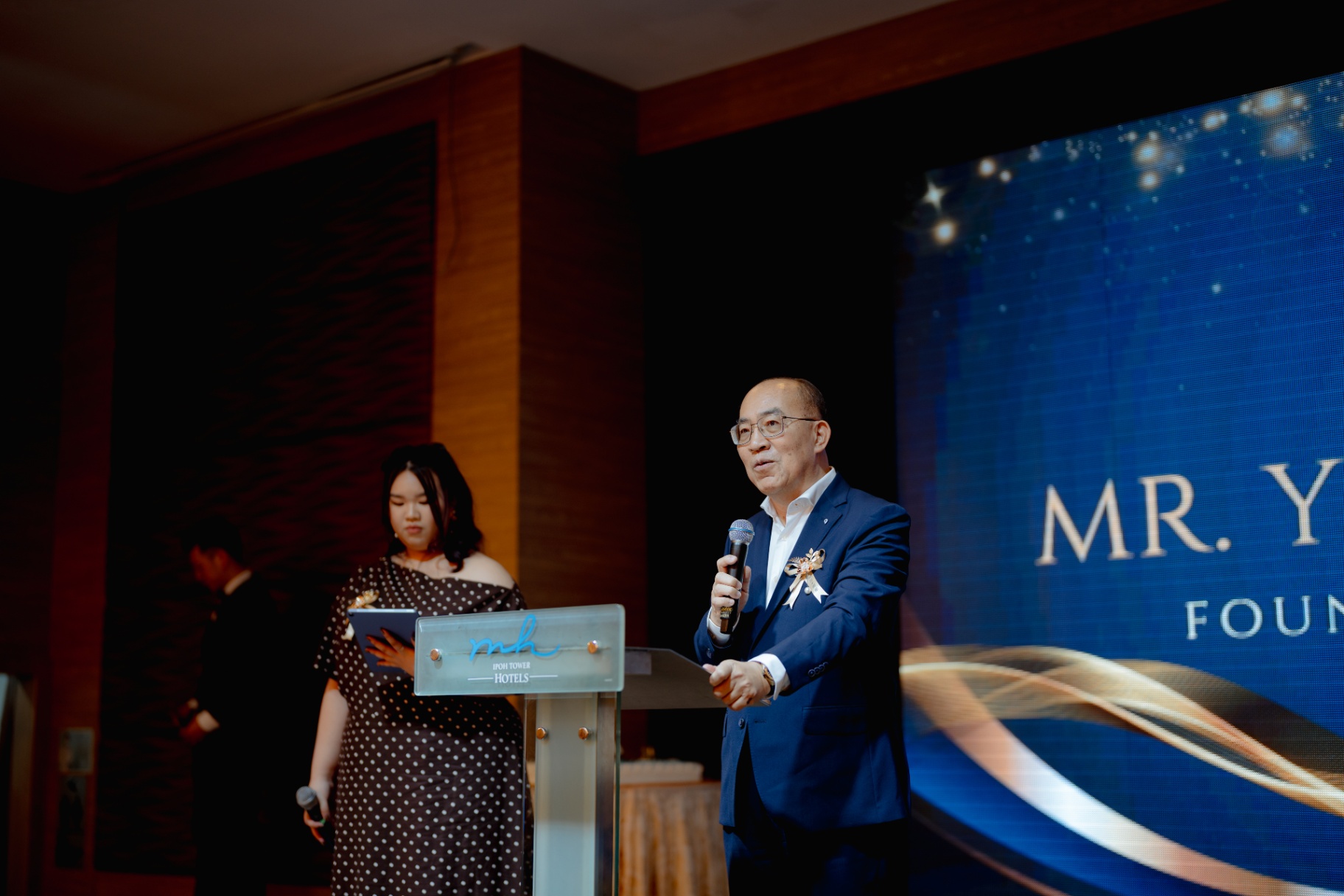 Founder Mr. Yew Teck Huat delivering his anniversary speech